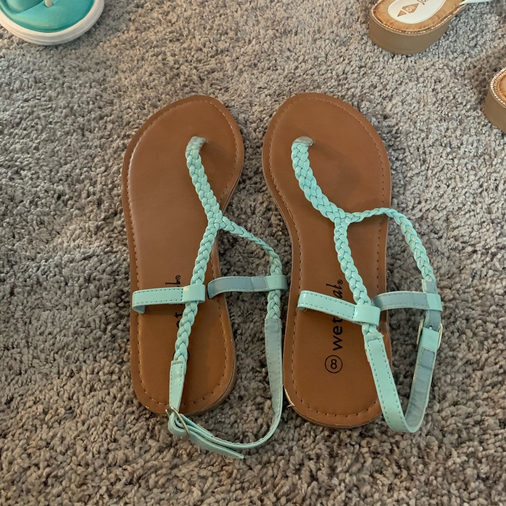Strapped sandals